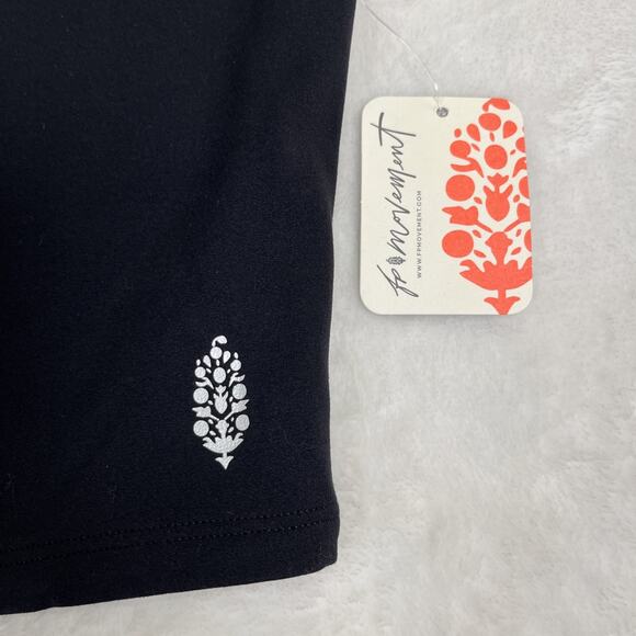 NWT FP Free People Movement Women's Black Sleeveless Top Active Crop Shirt Small - Picture 2 of 8